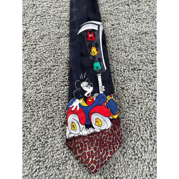 VINTAGE 90s Mickey & Co Atlas Design Neck Mens Silk Red Light Green Light Sweden - Picture 2 of 11